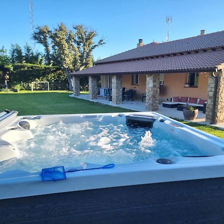 Villa Pancorbo Velayos Buitenkant foto