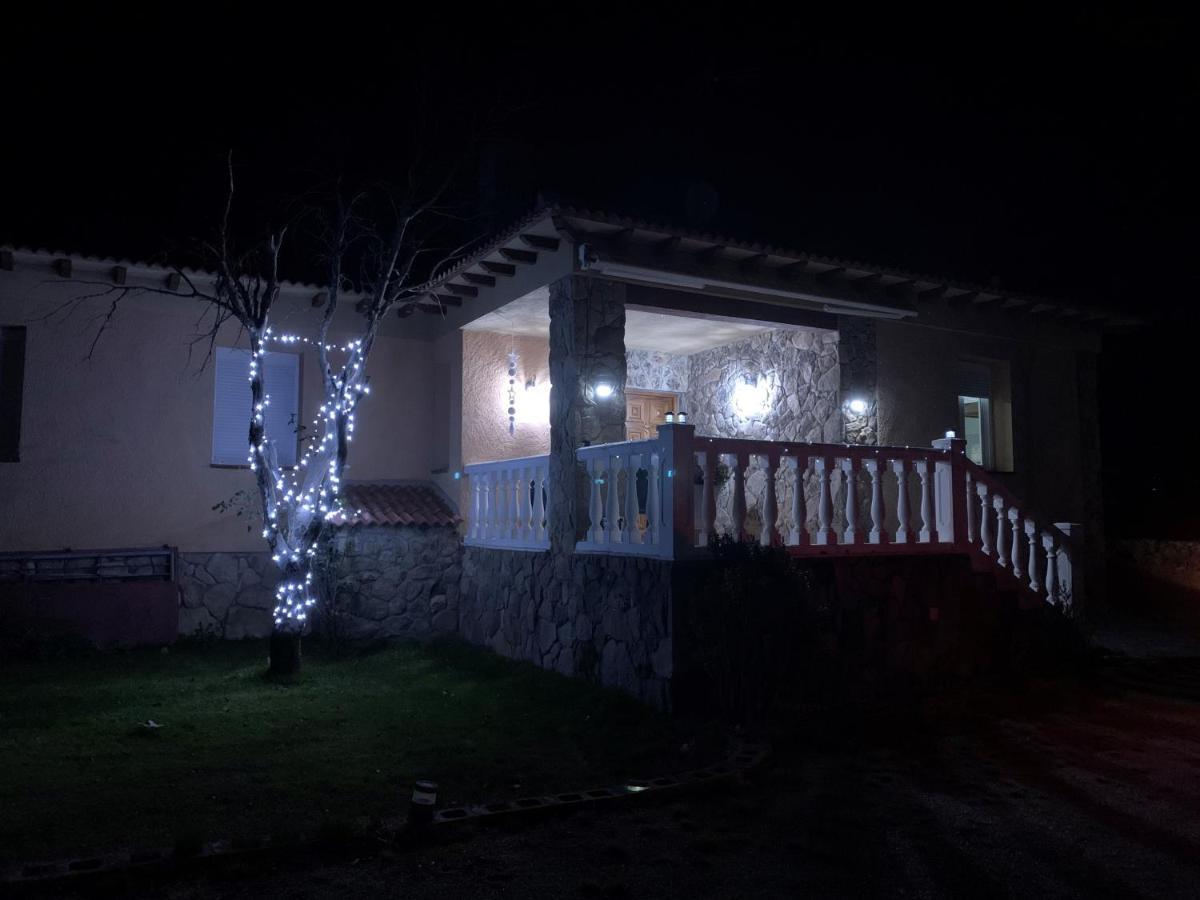 Villa Pancorbo Velayos Buitenkant foto