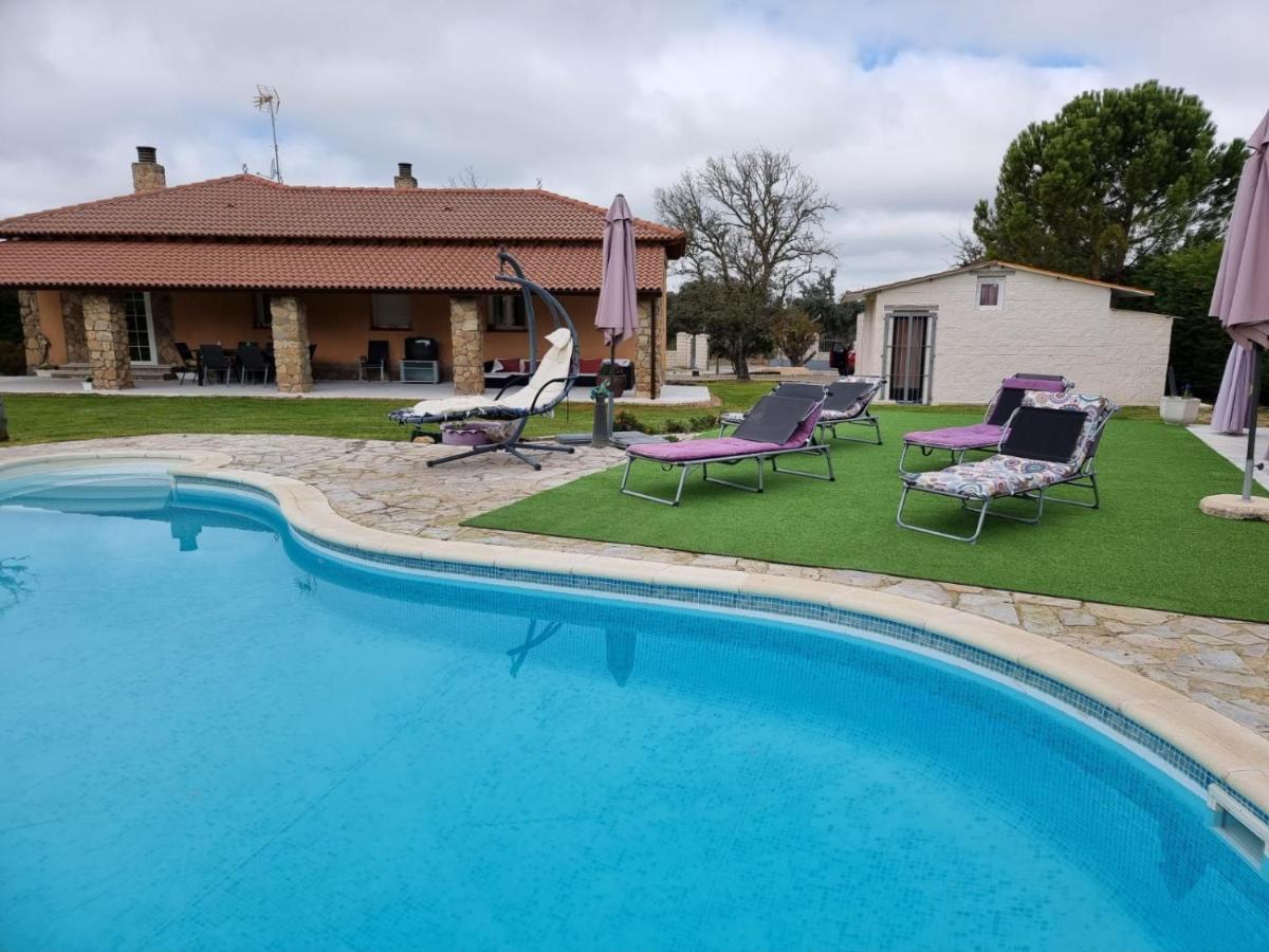 Villa Pancorbo Velayos Buitenkant foto