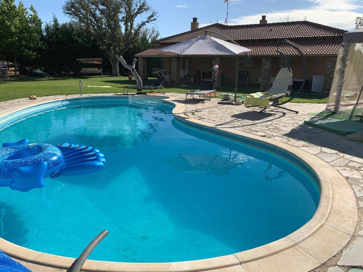 Villa Pancorbo Velayos Buitenkant foto